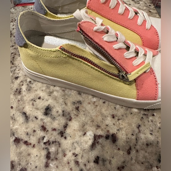 Woman’s Miya Dolce Vita Multi Colored Canvas Sneakers with Side Zipper - Picture 3 of 10